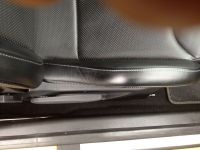 Repigmentation d'un siège baquet d'une Mégane RS